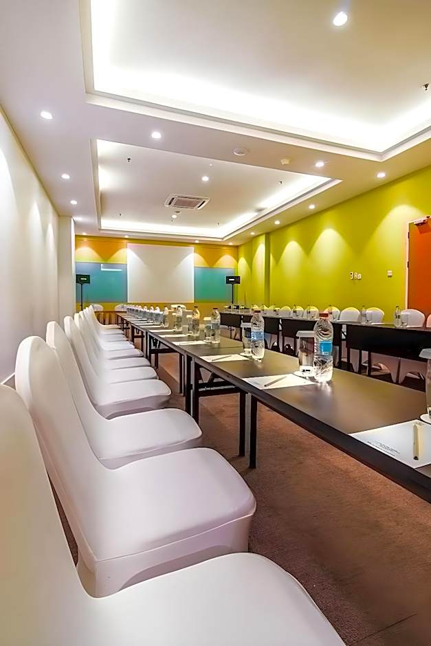 Zest Harbour Bay Batam by Swiss-Belhotel International
