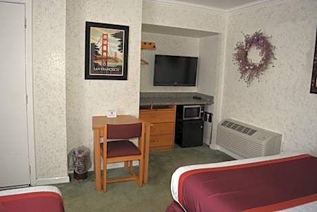 Double Queen Room