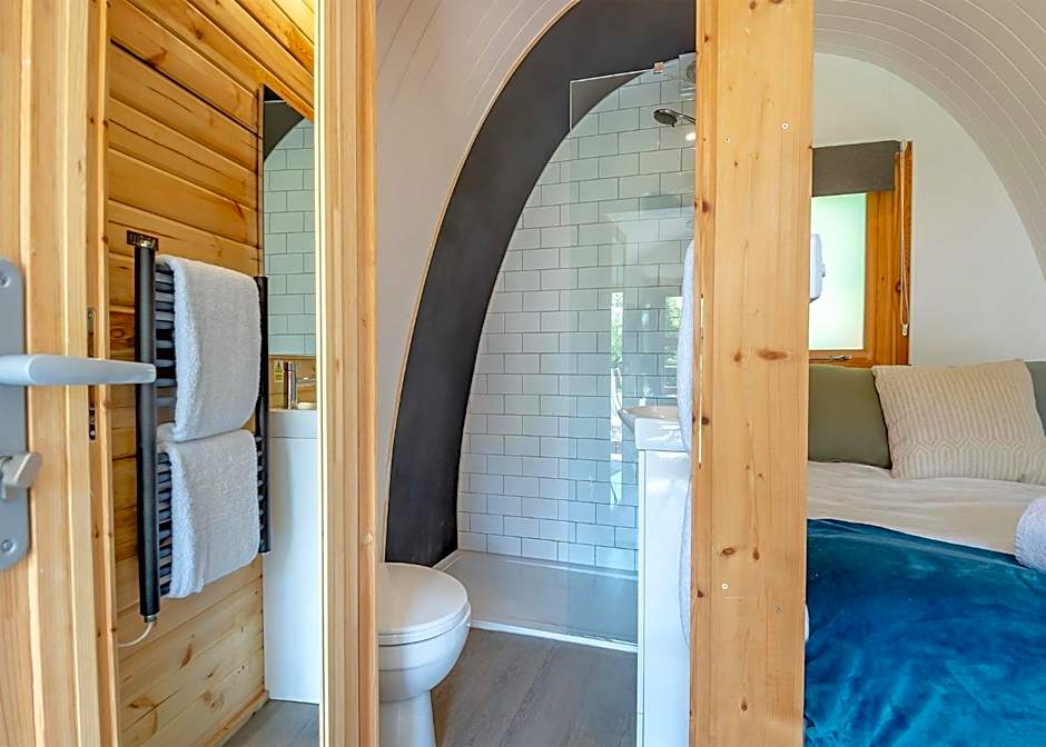 Apple Mount Retreat