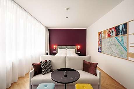 Hotel Schani Salon