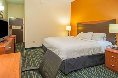 King Room - Accessible/Non-Smoking