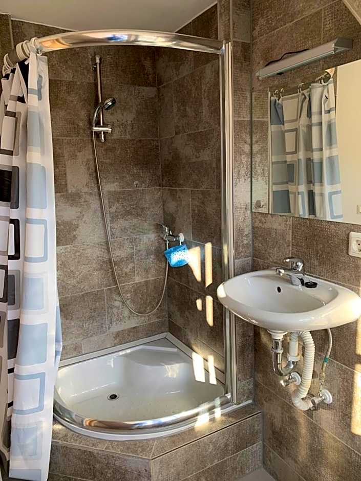 Belle Vue Apartrooms