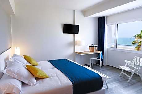 Double Room with Side Sea View (2 Adults)