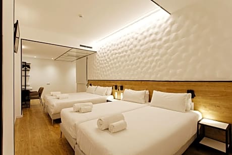 Interior Economy Quadruple Room