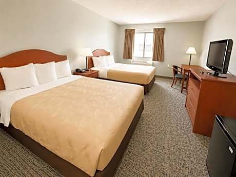 1 Queen Bed Nonsmoking