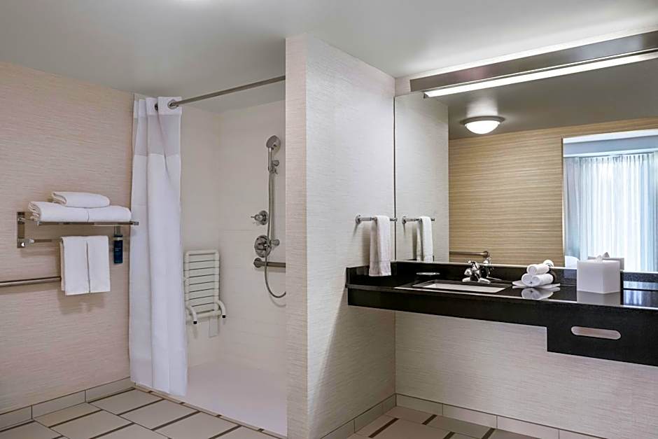 Fairfield Inn & Suites by Marriott Los Angeles LAX/El Segundo