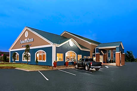 AmericInn by Wyndham Grinnell