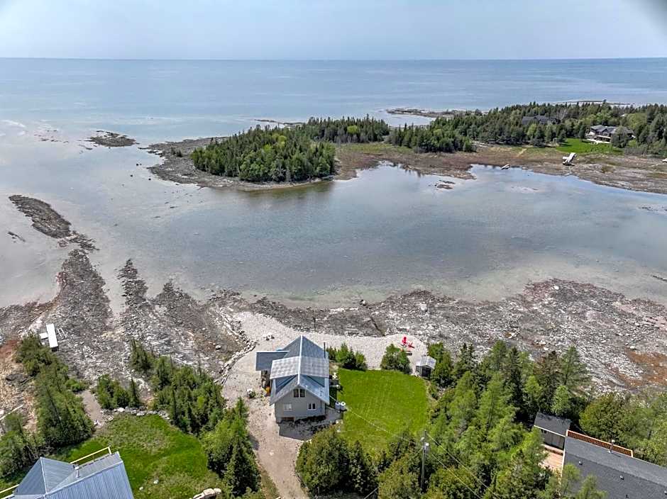 Elysium - Perfect Waterfront for the Holidays