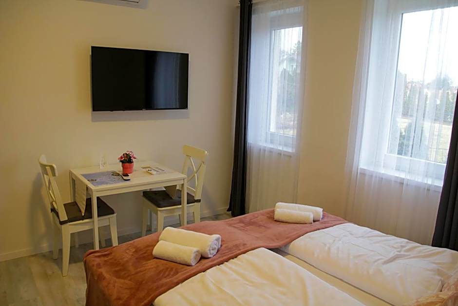 ****Heviz Springs Apartments