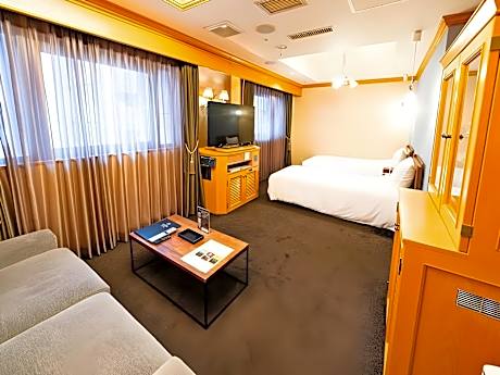Junior Suite Twin - Non-Smoking