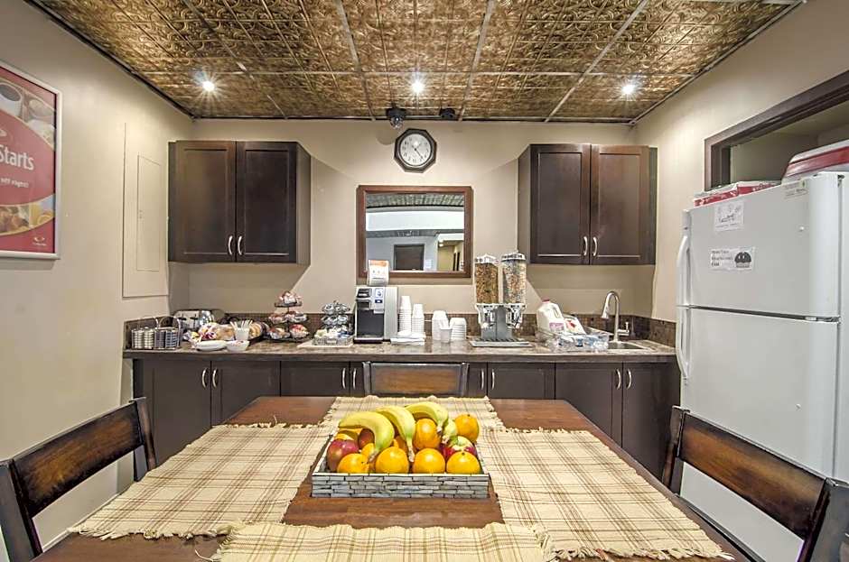 Econo Lodge Lloydminster