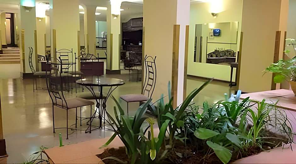 New Ambassador Hotel