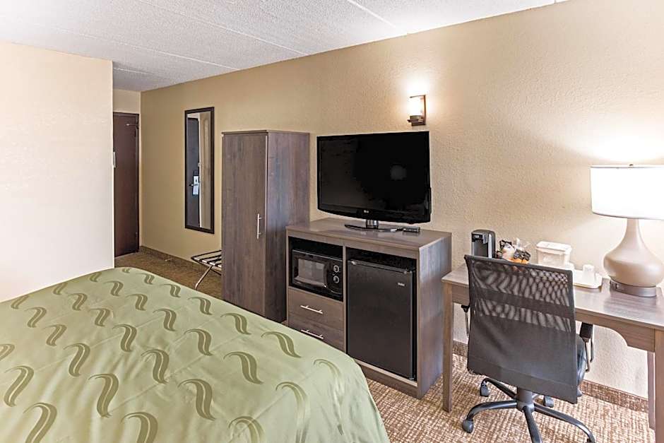 Quality Inn & Suites Plattsburgh