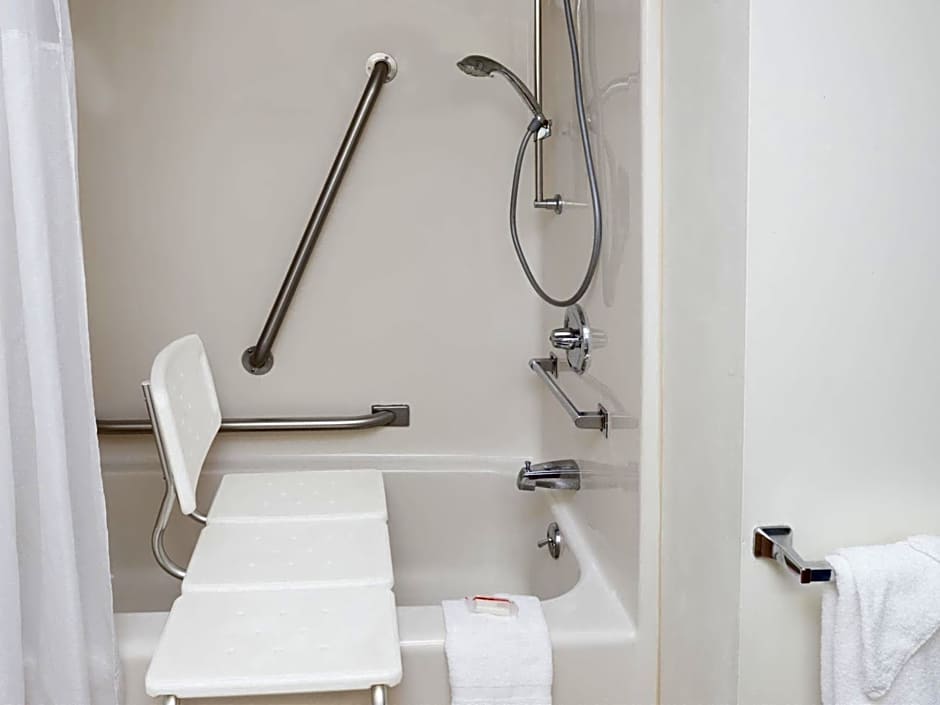 Super 8 by Wyndham Stevensville/St. Joseph