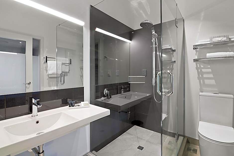 Riverside hotel Marlborough