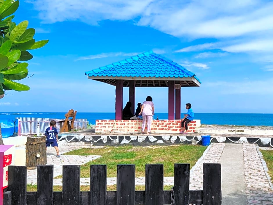 penginapan karanglaut santolo