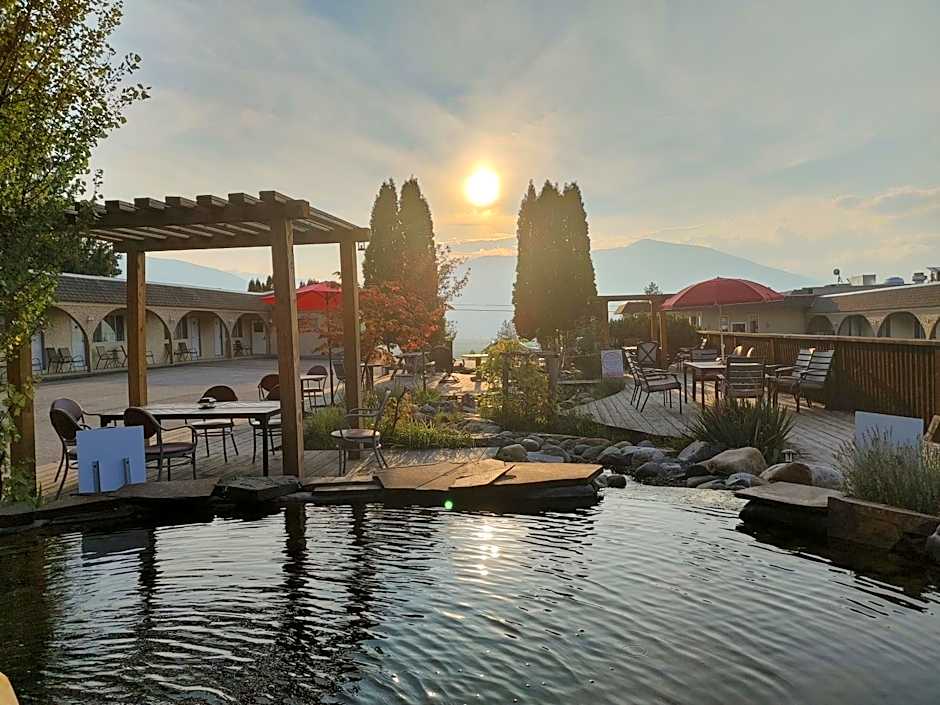 Magnuson Hotel Creston