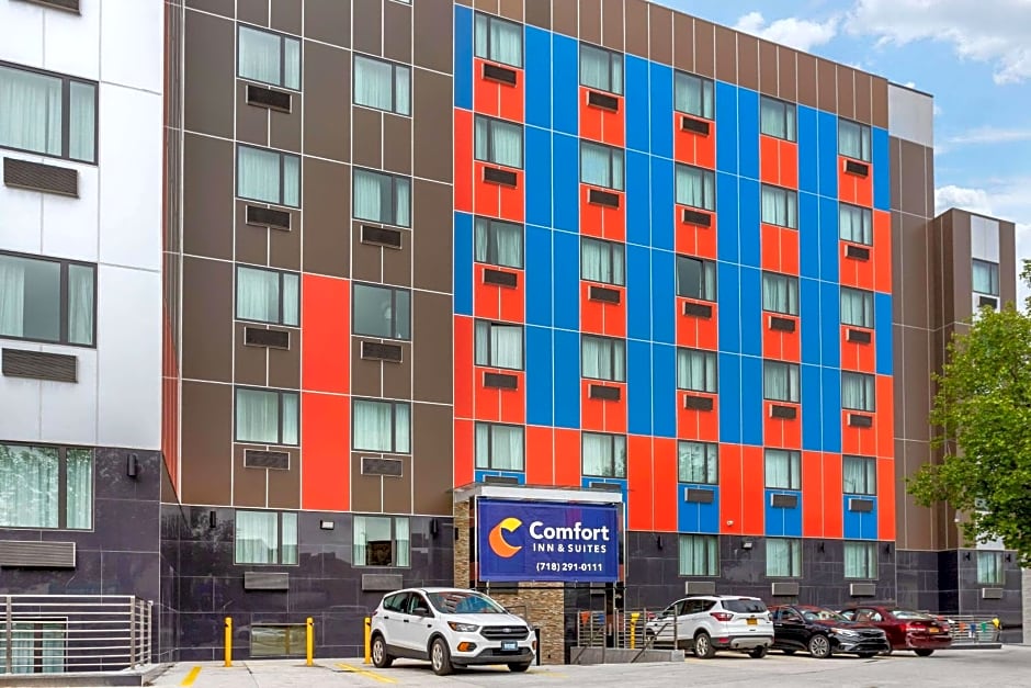 Comfort Inn & Suites near JFK Air Train