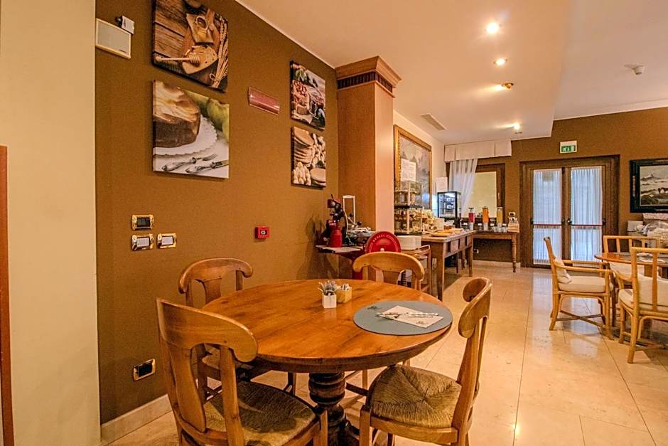 Paradise Hotel & Wellness