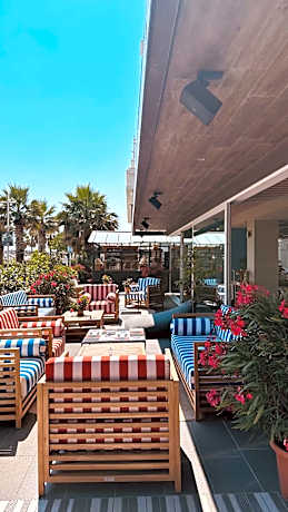 MARITTIMO Riccione - Hotel Clipper FRONTE MARE