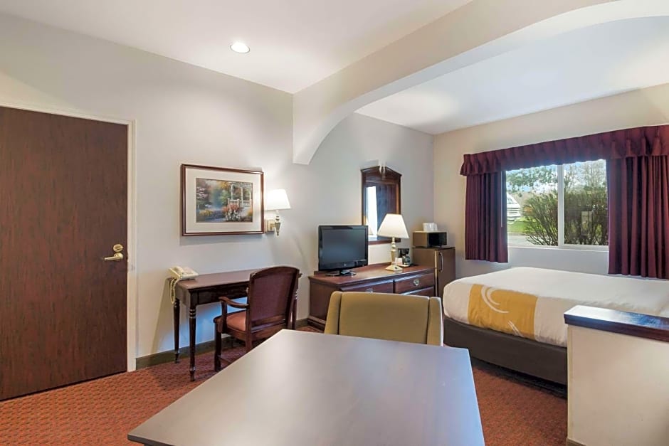 Quality Inn Grand Suites Bellingham