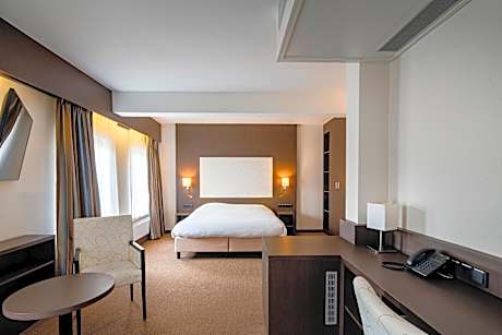 Suite with Double Bed