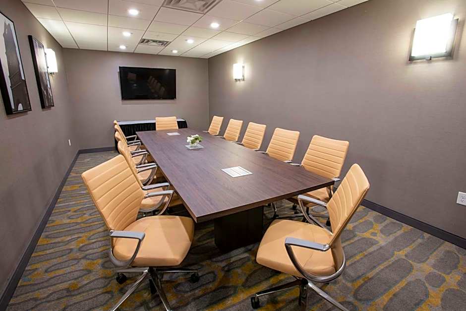Hampton Inn By Hilton & Suites Cincinnati/Kenwood, OH