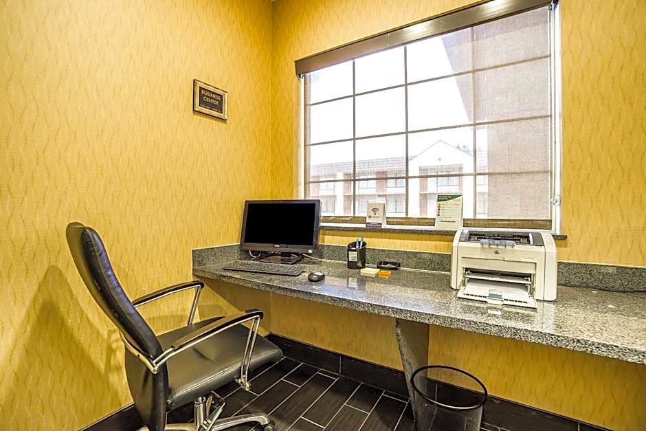 Comfort Inn Ballard-Roosevelt