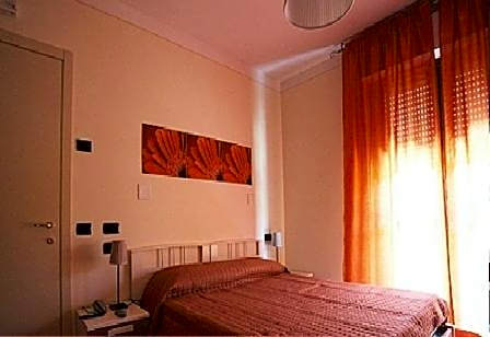 Photo 1 of 5 of 1 Double Bed or 2 Beds