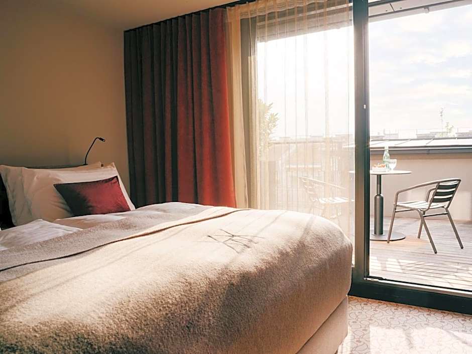 WELTWIEN Luxury Art Apartments & Free Parking