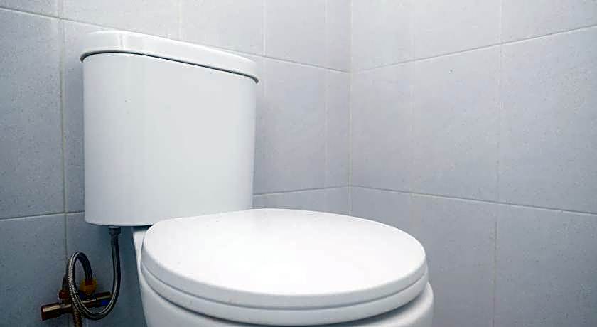 RedDoorz @ MG House Siantar Timur