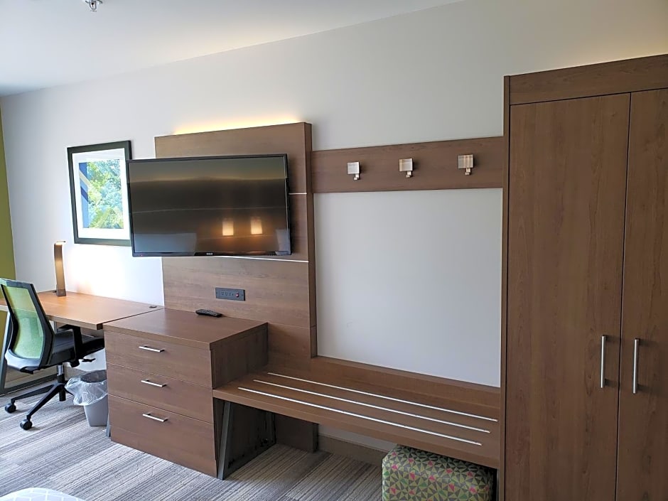 Holiday Inn Express And Suites Nashville North - Springfield By IHG