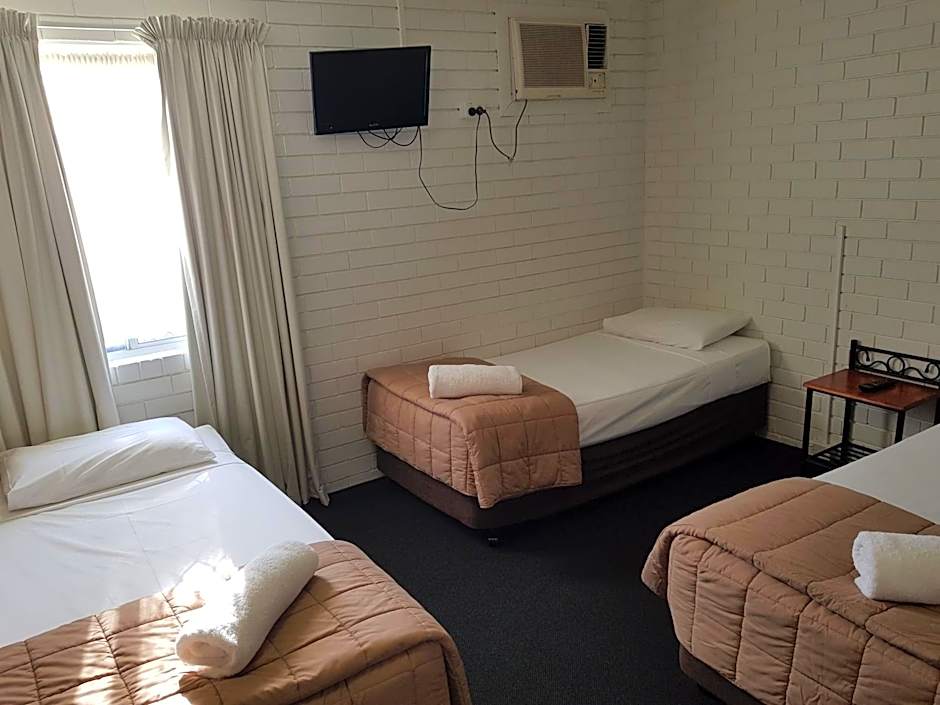 Centrepoint Motor Inn