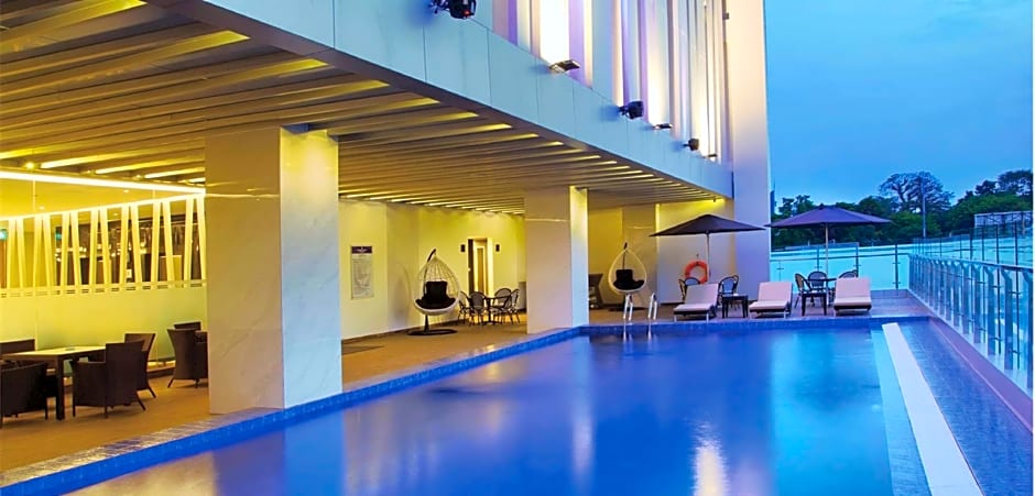 Golden Tulip Essential Makassar