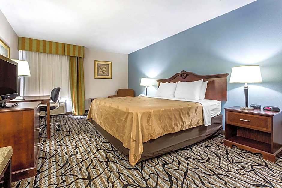Quality Inn At The Park
