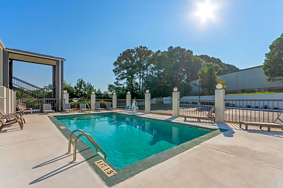 Days Inn by Wyndham Enterprise