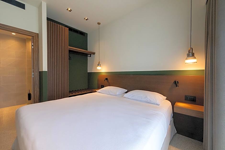 Evripidou 7 - Kalamata Mediterranean Suites