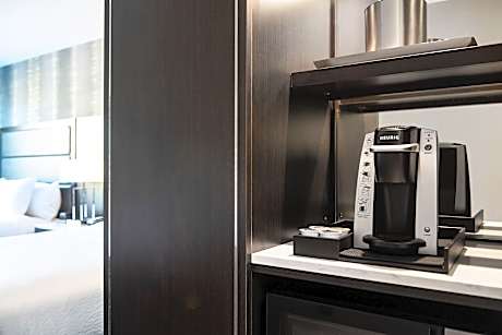 Room, 2 Queen Beds, City View (Hearing Accessible) (2 Queen Beds)