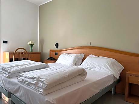 Superior Double Room with Lake View