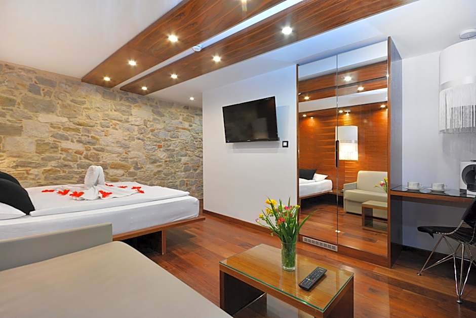 Jupiter Luxury Hotel