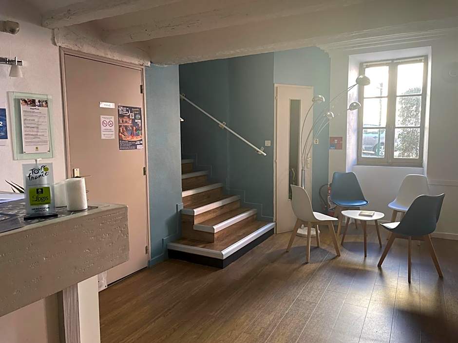 Logis Hotel Castel de Mirambel