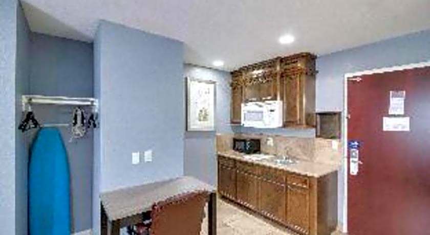 Rodeway Inn & Suites Port Arthur - Groves