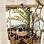 Green Palm Inn