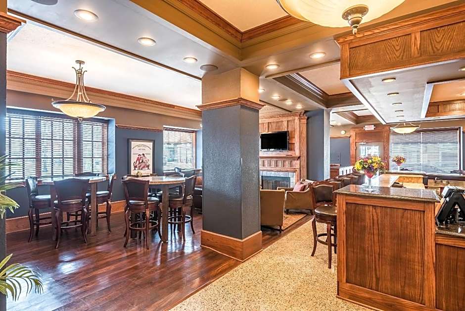 Hotel Bothwell Sedalia Central District, an Ascend Collection Hotel