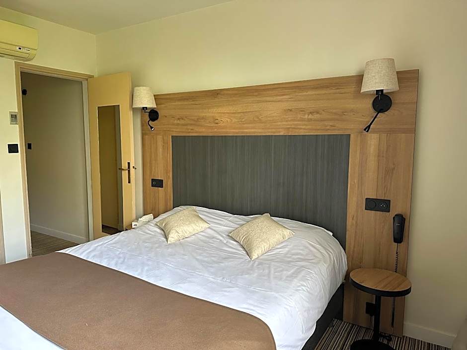 The Originals City, Hotel Napoleon, La Roche-sur-Yon (Inter-Hotel)