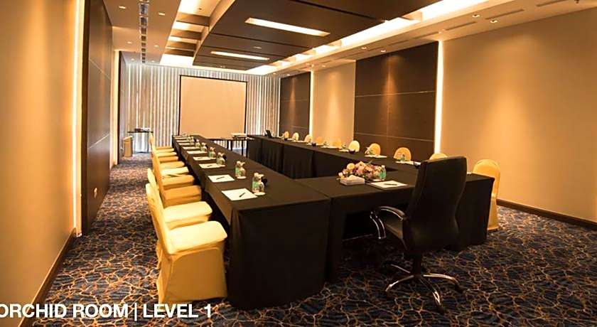 Astana Wing - Riverside Majestic Hotel