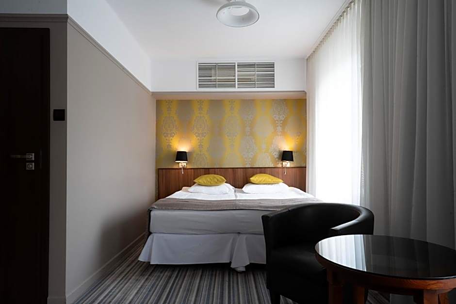 Hotel Cristal BiaA'ystok