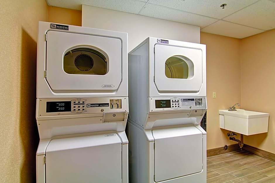 Hampton Inn By Hilton & Suites Guelph, Ontario, Canada