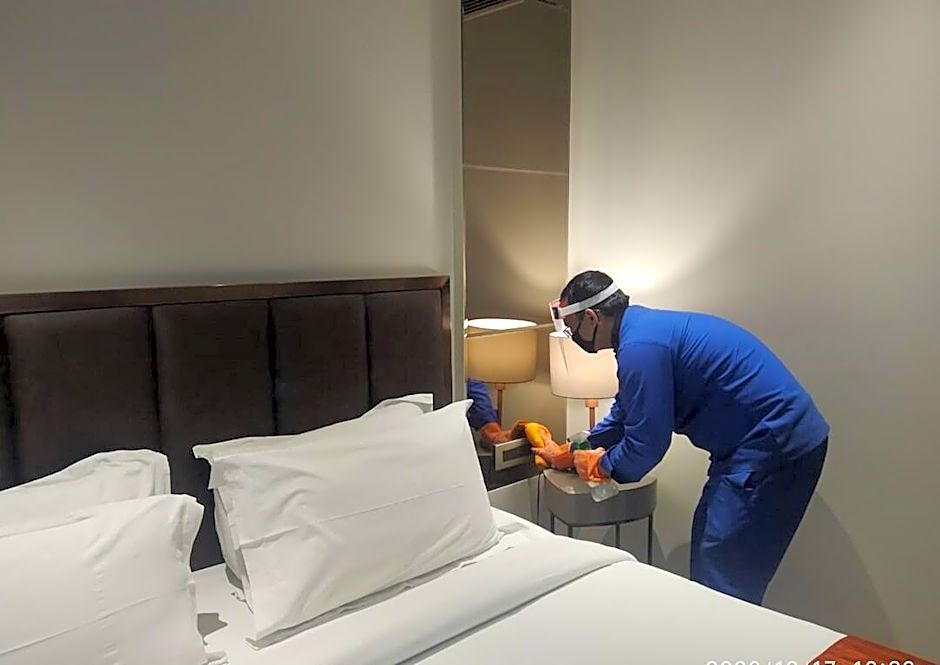 Hotel Saket 27
