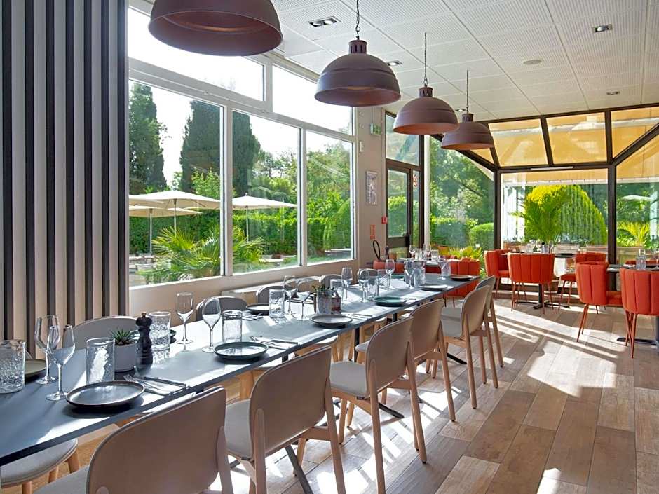 Novotel Aix en Provence Pont de l Arc Fenouilleres